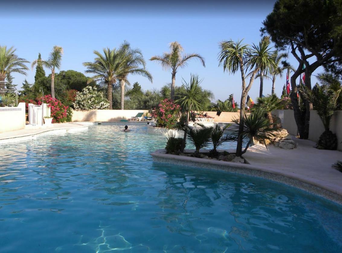 Mobile Home In Frejus, South Of France Экстерьер фото